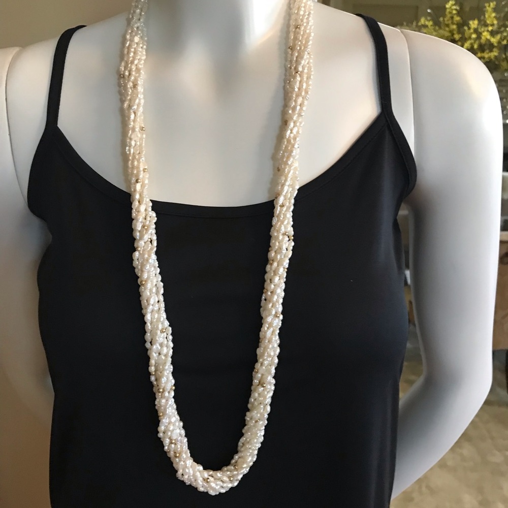 Freshwater pearl necklace